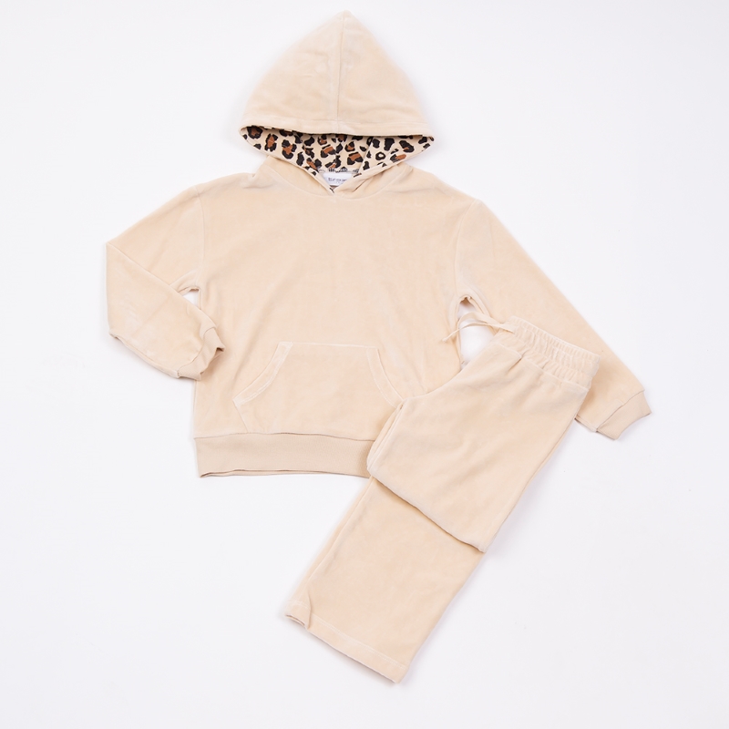 ΦΟΡΜΑ ΚΟΥΚΟΥΛΑ ΒΕΛΟΥΤΕ ΚΟΡΙΤΣΙ ΦΟΡΜΑ ΚΟΥΚΟΥΛΑ ΒΕΛΟΥΤΕ ΚΟΡΙΤΣΙ